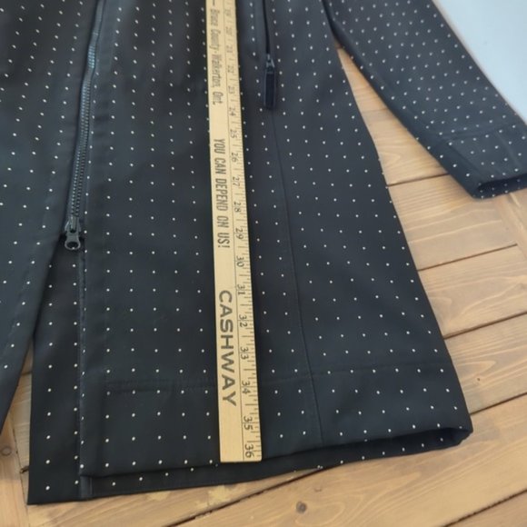 Lululemon Apres Black White Polka Dot Rain Jacket Hood SZ 6 - Picture 12 of 16